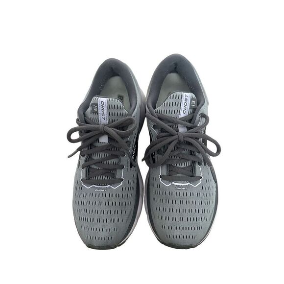 Brooks Womens Ghost 13 Running
Shoes Grey / Blackened Pearl / Purple
9.5 - Picture 3 of 9